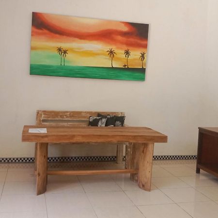 Harris Surf Villa Пулукан Экстерьер фото
