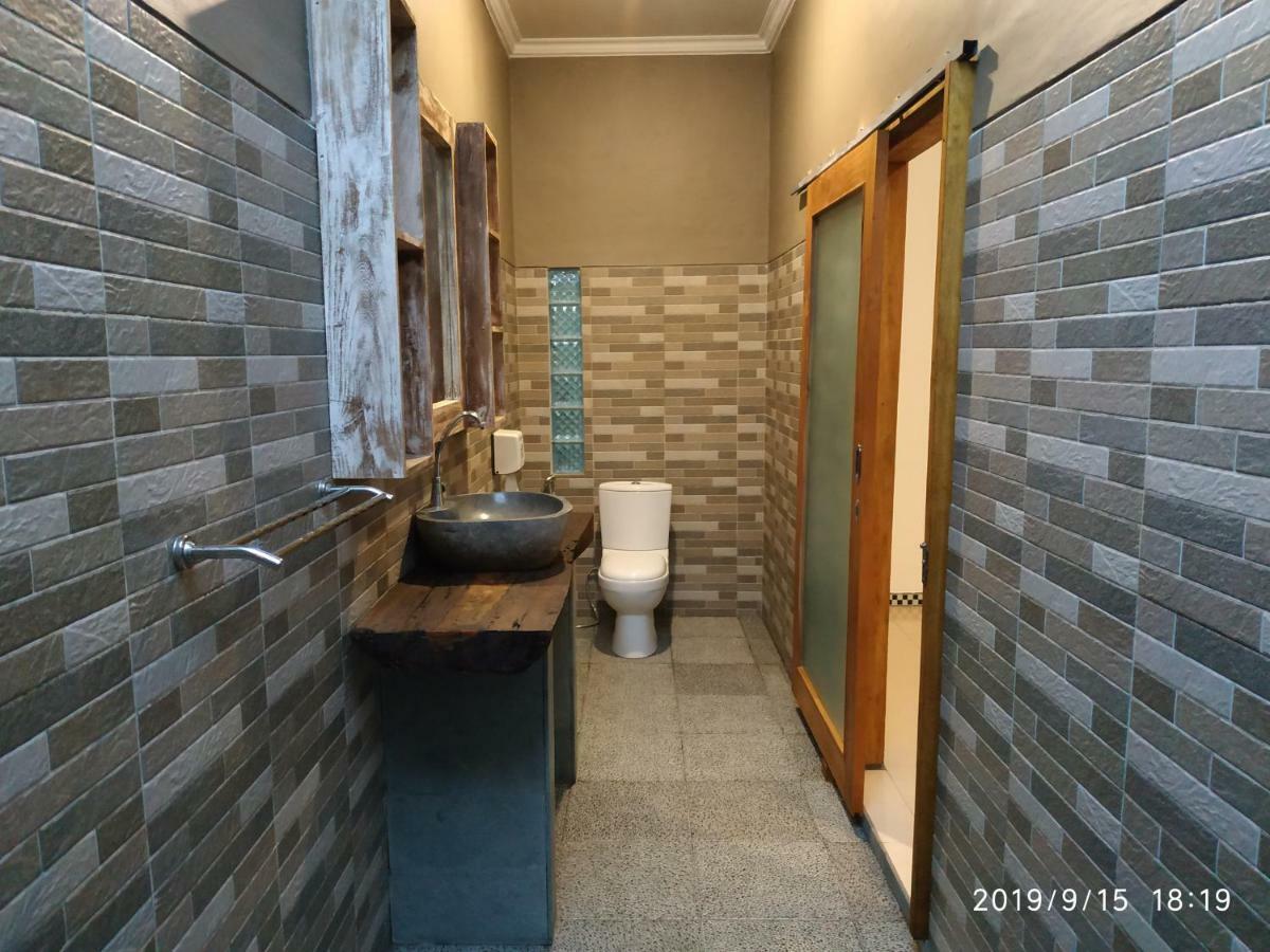 Harris Surf Villa Пулукан Экстерьер фото